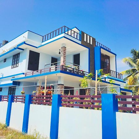 Malhar Marari Homestay Mararikulam Bagian luar foto