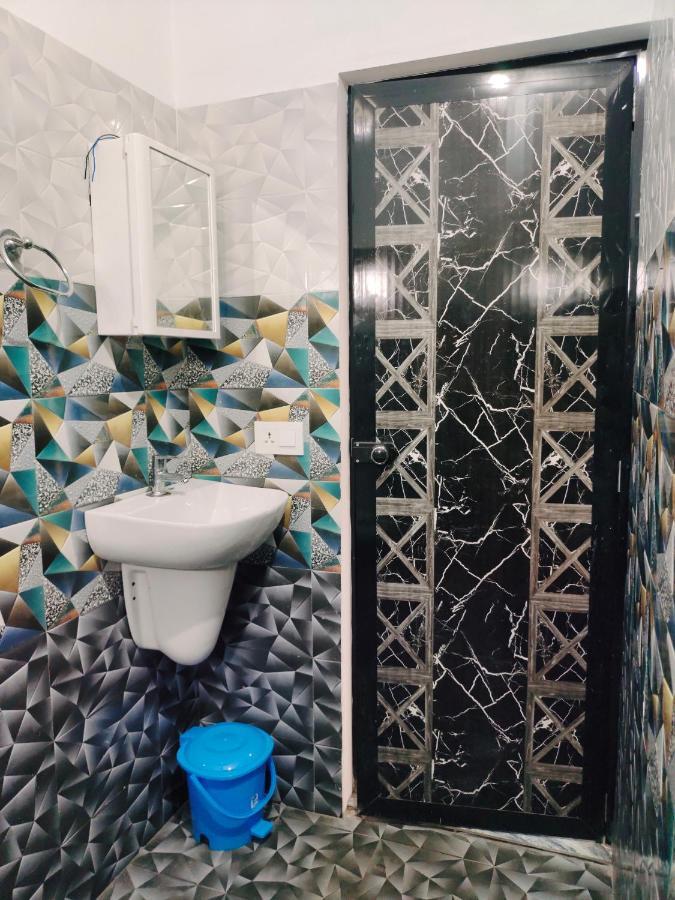 Malhar Marari Homestay Mararikulam Bagian luar foto