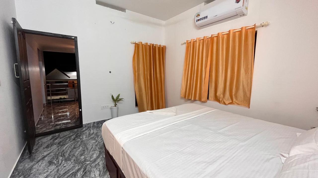 Malhar Marari Homestay Mararikulam Bagian luar foto