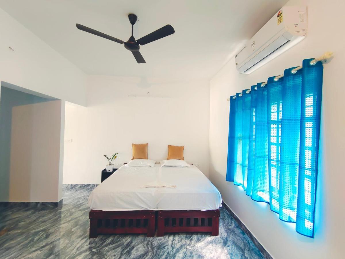 Malhar Marari Homestay Mararikulam Bagian luar foto