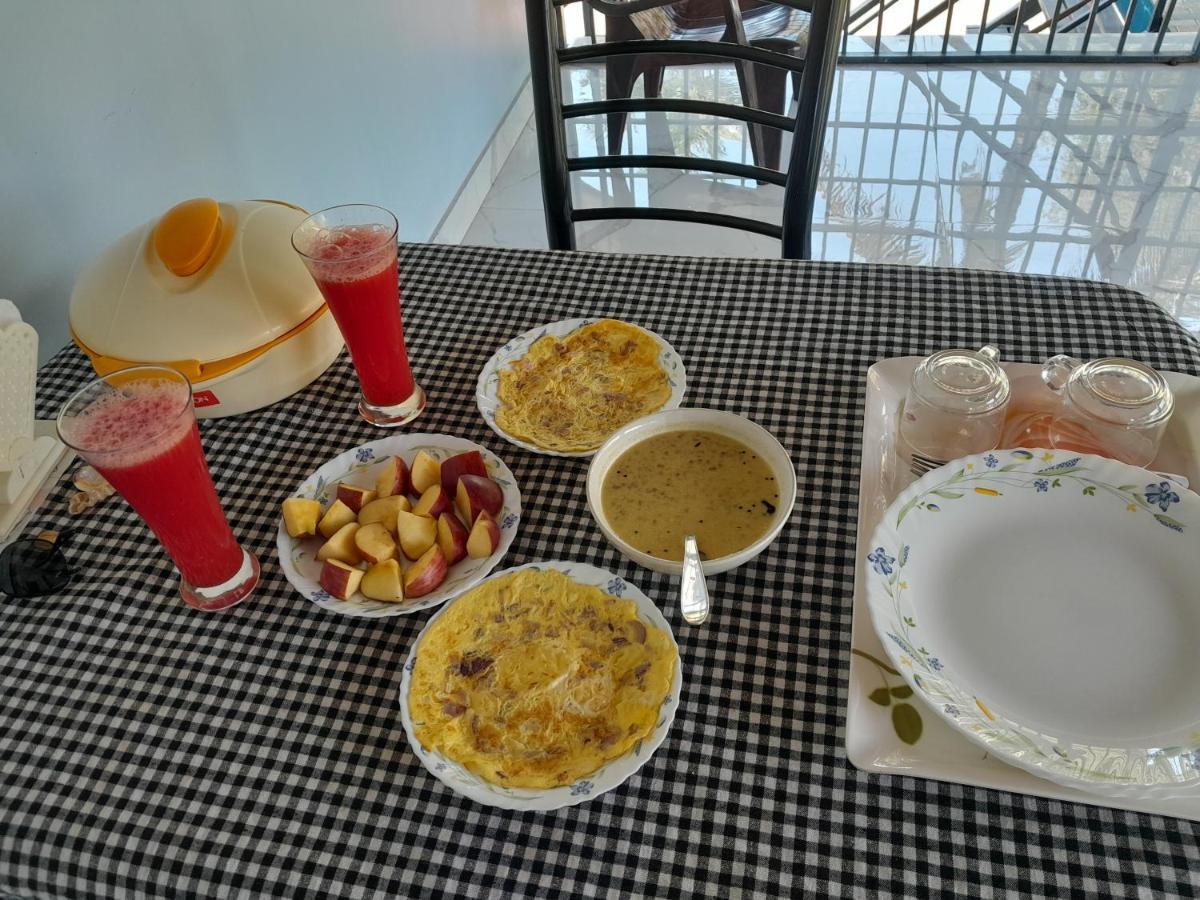 Malhar Marari Homestay Mararikulam Bagian luar foto